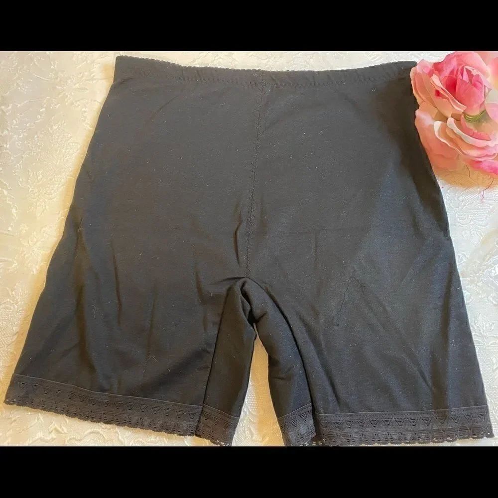 🛍Lacy assorted Embroidery Design Panties Size XL - Picture 3 of 9